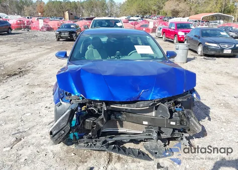 2024 Hyundai Elantra Sel z USA, uszkodzony, nr VIN KMHLM4DG5RU747076